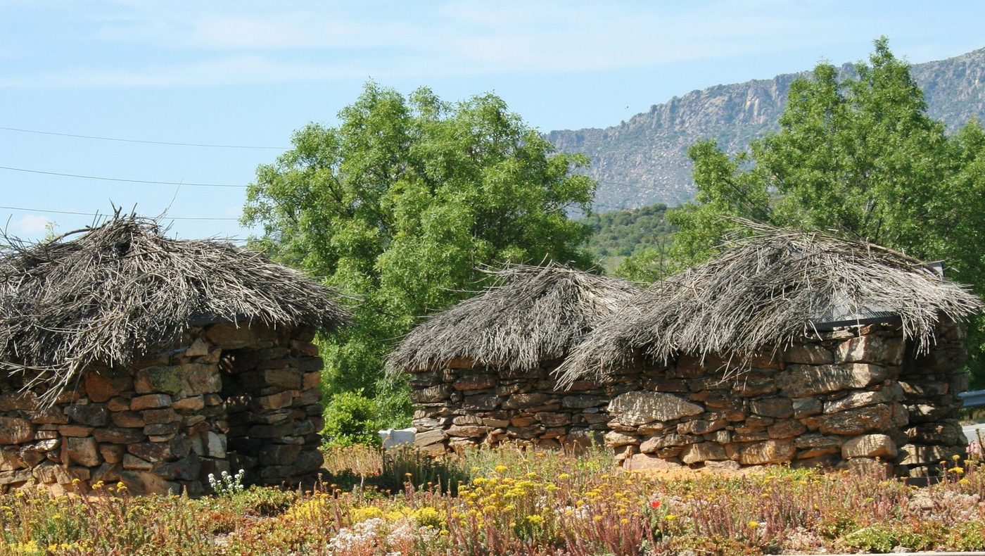 Vista de Cabanillas de la Sierra, en la Sierra de Madrid — zona de servicio de reparaciondetejados.madrid, especialistas en reparación de tejados y canalones, en la Sierra Norte de Madrid.